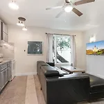 Breathtaking Near French Quarter Apartment *