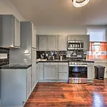 3 Mi To French Quarter: Family In Holiday home *