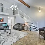 Holiday home Spacious Nola Home: 10 Mi To French Quarter New Orleans
