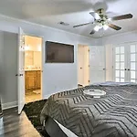 Spacious Nola Home: 10 Mi To French Quarter
