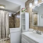 Spacious Nola Home: 10 Mi To French Quarter * New Orleans