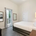 Breathtaking Near French Quarter Apartment