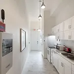 Apartment Breathtaking Near French Quarter *