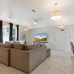 Breathtaking Near French Quarter Apartment New Orleans