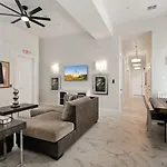 Apartment Breathtaking Near French Quarter *