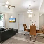 Breathtaking Near French Quarter Apartment *