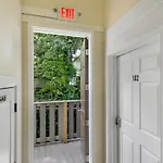 Apartment Breathtaking Near French Quarter