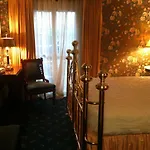 Nine-o-five Royal Hotel New Orleans