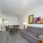 Hotel Country & By Radisson, I-10 East, La 3*