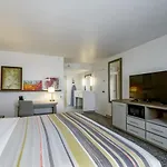 Country & By Radisson, I-10 East, La 3*