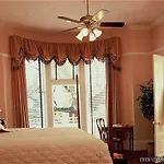 Bed & Breakfast The Queen Anne New Orleans