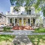 Luxury New Orleans Vacation Rental Townhome!