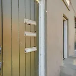 Modern New Orleans Studio On Bourbon Street!