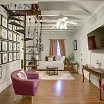 Burgundy - Just Steps To Both The French Quarter & Frenchman St! *