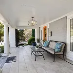 Grandcraftsman Style With Pool And Hot Tub/ Center To Of * New Orleans