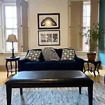Chic Two-bedroom On Camp St, * New Orleans