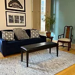 Chic Two-bedroom On Camp St, *