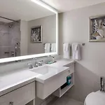 The Royal Sonesta Hotel 5*
