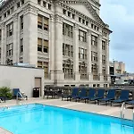 Roami At Hibernia Tower