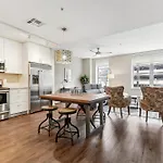 Apartment Upscale And Penthouses Close To Canal And Bourbon St *
