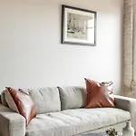 Apartment Ironworks Building - 2 Bedroom 2 Bath, 4 Bedroom 4 Bath