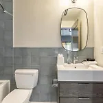Ironworks Building - 2 Bedroom 2 Bath, 4 Bedroom 4 Bath Apartment New Orleans