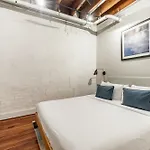 Ironworks Building - 2 Bedroom 2 Bath, 4 Bedroom 4 Bath New Orleans