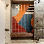 Apartment Ironworks Building - 2 Bedroom 2 Bath, 4 Bedroom 4 Bath *