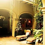 Bienville House Hotel