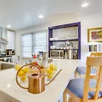 Holiday home 'cadillac Cottage' - 3 Mi To French Quarter! *