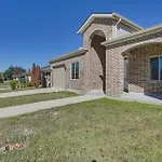 Easy Dtwn Nola Commute! Elegant Home With Yard