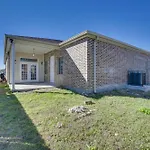 Easy Dtwn Nola Commute! Elegant Home With Yard