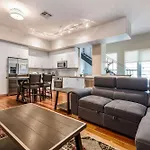 Upscale And Penthouses Close To Canal And Bourbon St * New Orleans