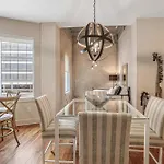 Upscale And Penthouses Close To Canal And Bourbon St Apartment