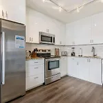 Upscale And Penthouses Close To Canal And Bourbon St New Orleans