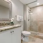 Upscale And Penthouses Close To Canal And Bourbon St Apartment
