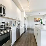 Apartment Upscale And Penthouses Close To Canal And Bourbon St