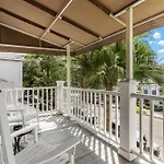 Magazine Manor W Pool