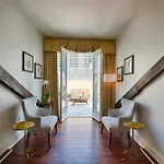 Hotel Voco St By Ihg