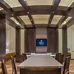 Hilton / St. Charles Avenue 4*