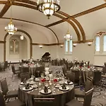 Hotel Hilton / St. Charles Avenue