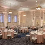 Hilton / St. Charles Avenue Hotel 4*