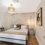 Apartment Modern & Fully Furnished In The Heart Of The *