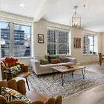 Amazing 3-Bedroom Luxury Condo Just Steps To The French Quarter