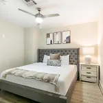 Apartment Spacious 4b Oasis Steps From French Quarter - Your Nola Dream Awaits!