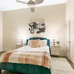 Spacious 4b Oasis Steps From French Quarter - Your Nola Dream Awaits! *