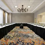 Hilton Garden Convention Center Hotel 3*