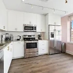 Apartment Exquisite 4 Bedroom Luxury Just Steps From The French Quarter *