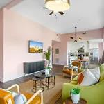 Apartment Exquisite 4 Bedroom Luxury Just Steps From The French Quarter *