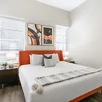 Spacious 4b Oasis Steps From French Quarter - Your Nola Dream Awaits! Apartment New Orleans
